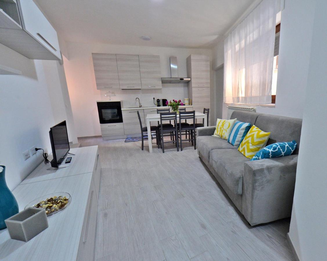 Casa Carma Villa Porto Ceresio Eksteriør bilde