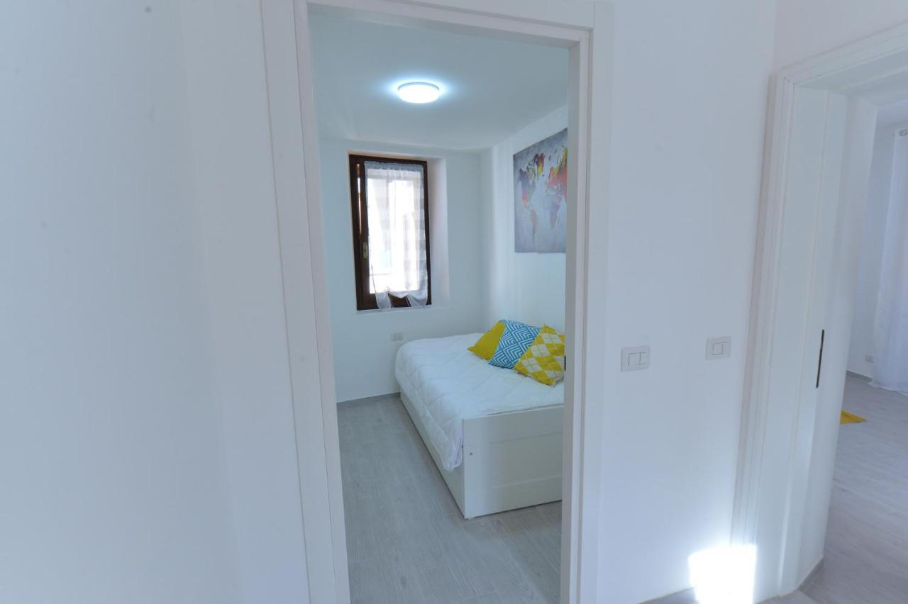 Casa Carma Villa Porto Ceresio Eksteriør bilde